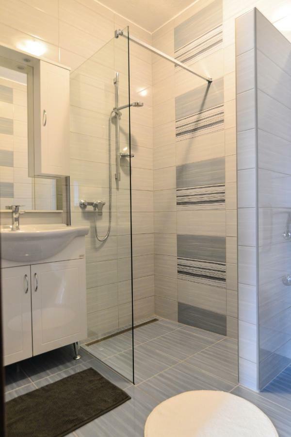 Apartment Sena 2 Privlaka  Ngoại thất bức ảnh
